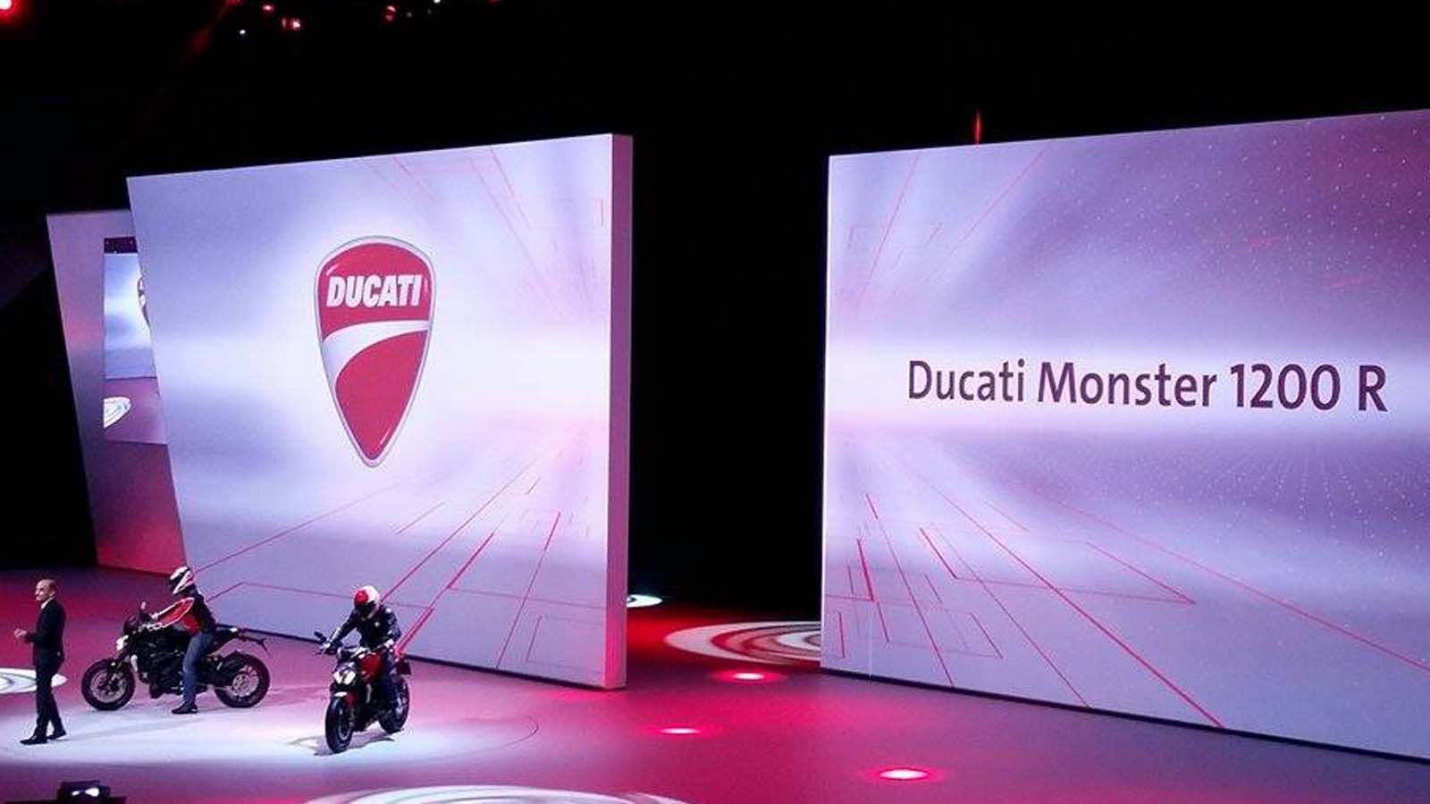 VW Group night live από Φρανκφούρτη